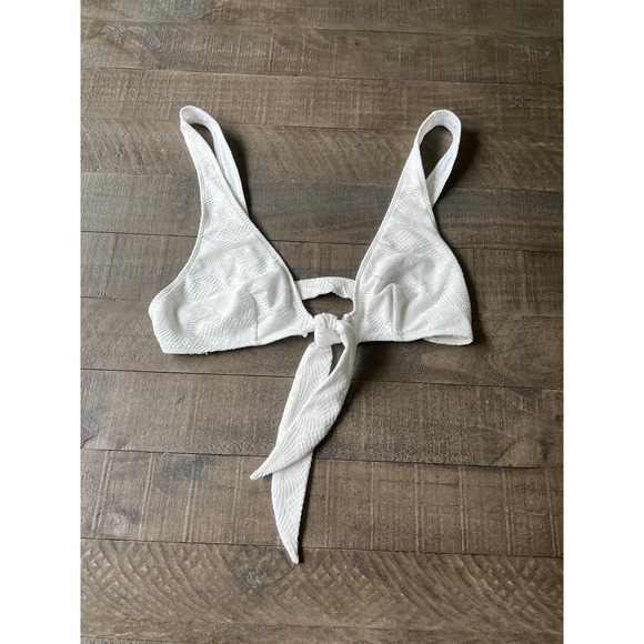 ASOS Women's Triangle White Crochet Pattern‎ Front Tie Bikini Top Size 10 - Picture 1 of 9